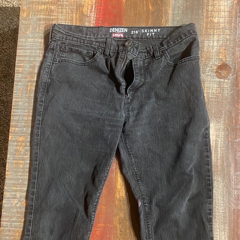 Levi’s denizen black 216 Skinny fit 36x32 both pair